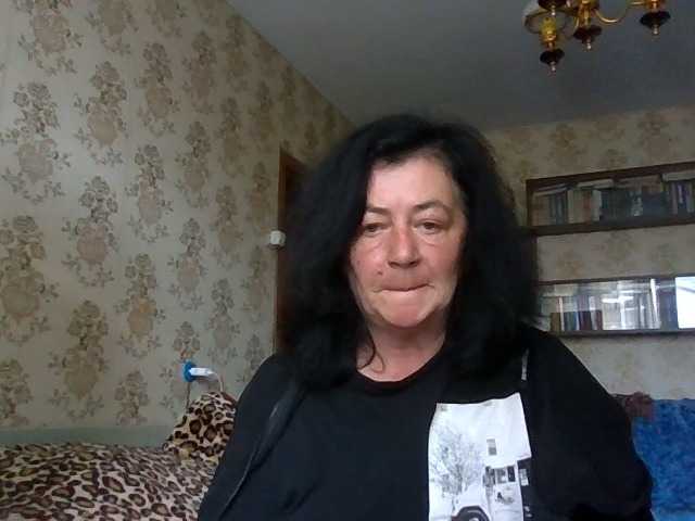 krisshurdlove live cam on BongaCams