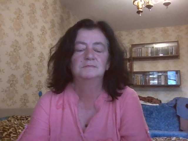 krisshurdlove live cam on BongaCams
