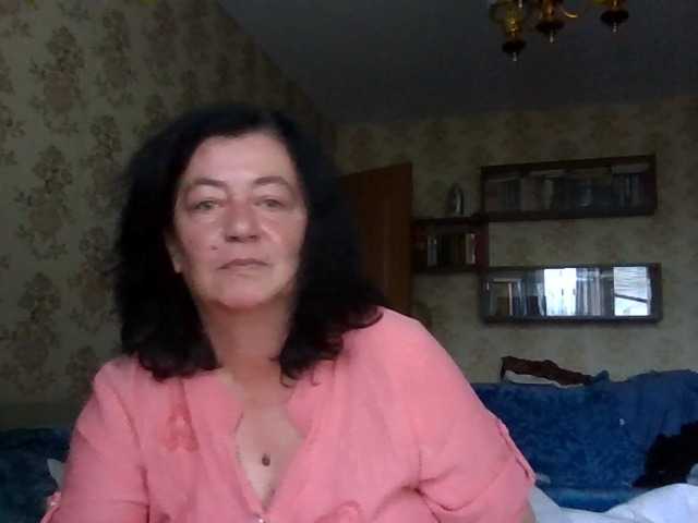 krisshurdlove live cam on BongaCams
