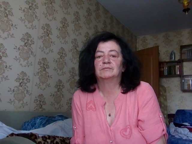 krisshurdlove live cam on BongaCams