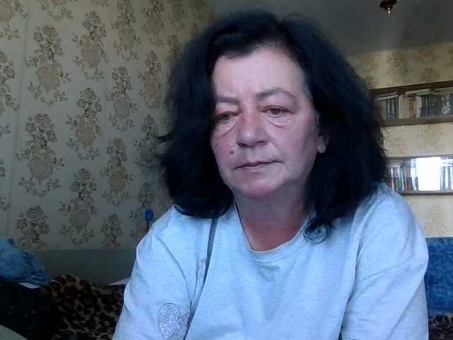 krisshurdlove live cam on BongaCams