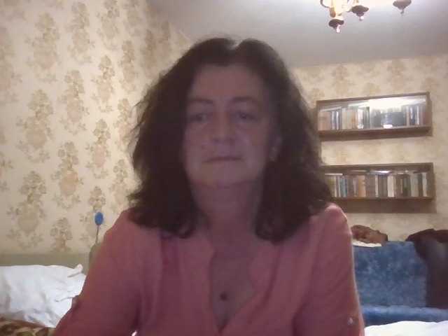 krisshurdlove live cam on BongaCams