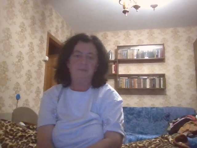 krisshurdlove live cam on BongaCams