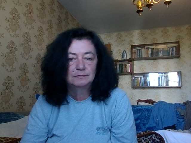 krisshurdlove live cam preview