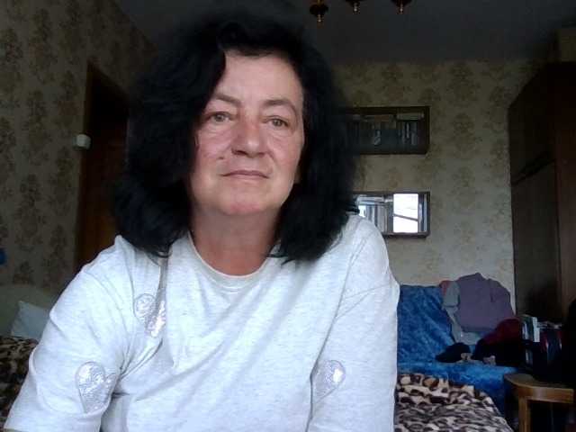 krisshurdlove live cam on BongaCams