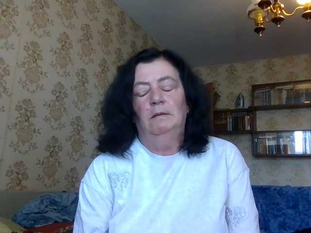 le modèle krisshurdlove est en webcam porno dans un show sur le site bongacams, il possède les tags suivants: White/Caucasian,Brunette,Shaved