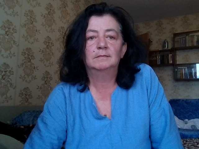 krisshurdlove live cam on BongaCams