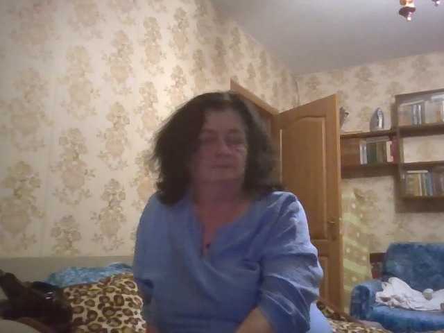 krisshurdlove live cam on BongaCams