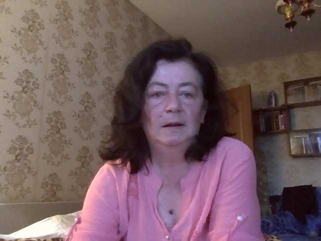 krisshurdlove live cam on BongaCams