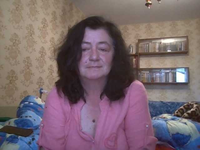 krisshurdlove live cam on BongaCams