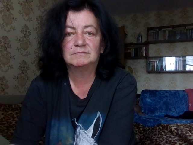 krisshurdlove live cam on BongaCams