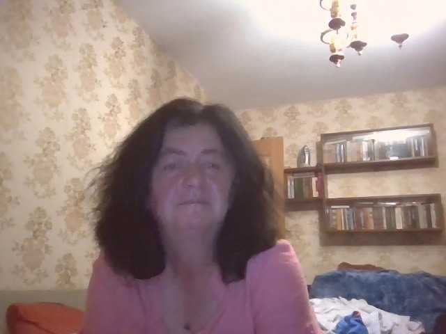 krisshurdlove live cam on BongaCams