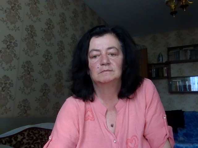 krisshurdlove live cam on BongaCams