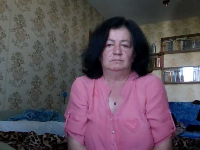 krisshurdlove live cam on BongaCams