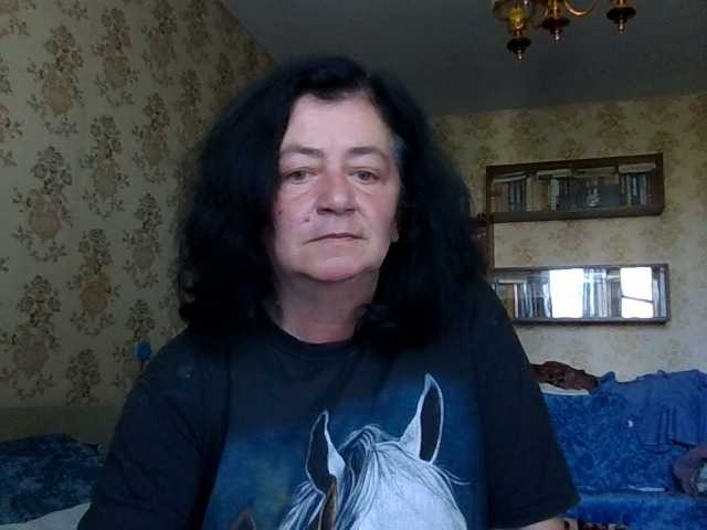 krisshurdlove live cam on BongaCams
