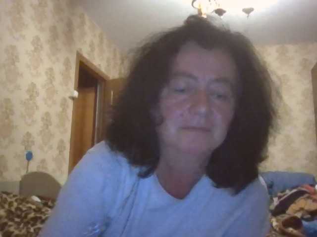 krisshurdlove live cam on BongaCams