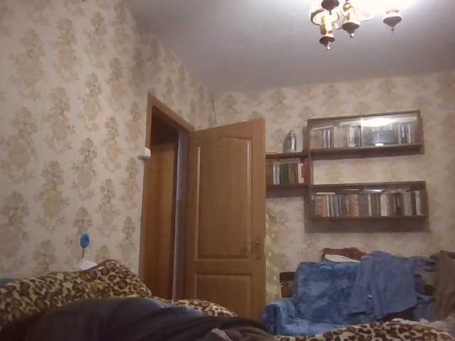 krisshurdlove live cam on BongaCams