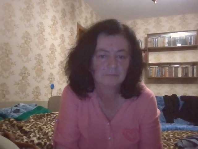krisshurdlove live cam on BongaCams