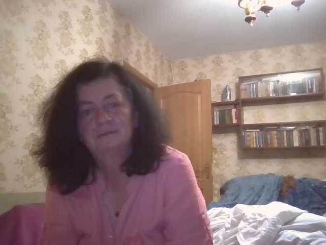 krisshurdlove live cam on BongaCams