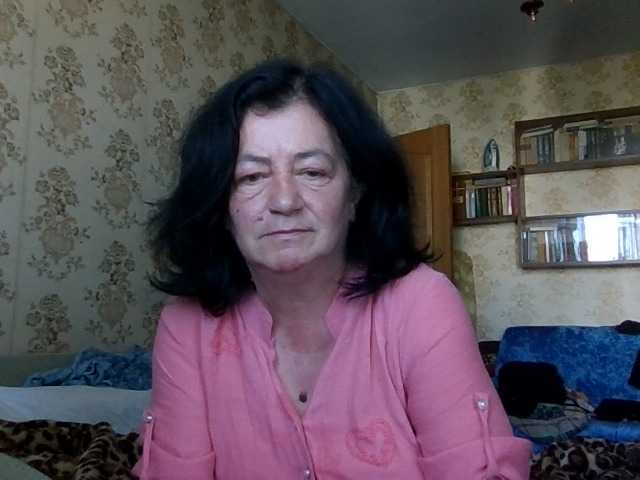 krisshurdlove live cam on BongaCams