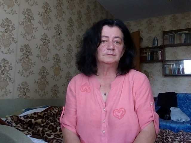 krisshurdlove live cam on BongaCams