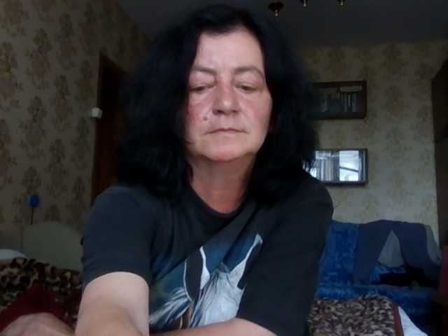 krisshurdlove live cam on BongaCams