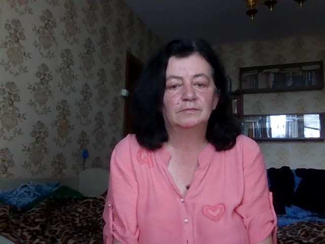 krisshurdlove live cam on BongaCams