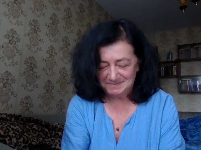 krisshurdlove live cam on BongaCams