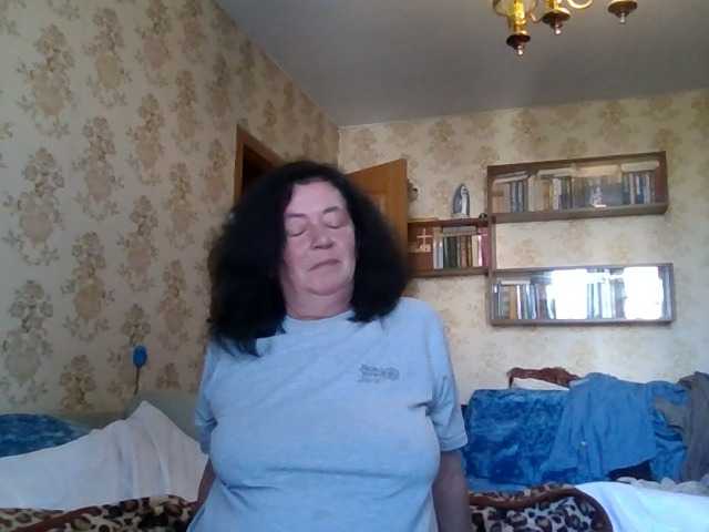krisshurdlove live cam on BongaCams