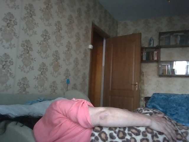 krisshurdlove live cam on BongaCams