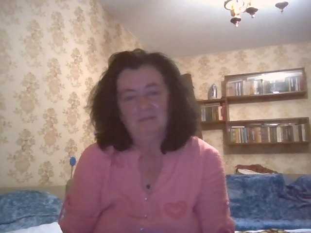 krisshurdlove live cam on BongaCams