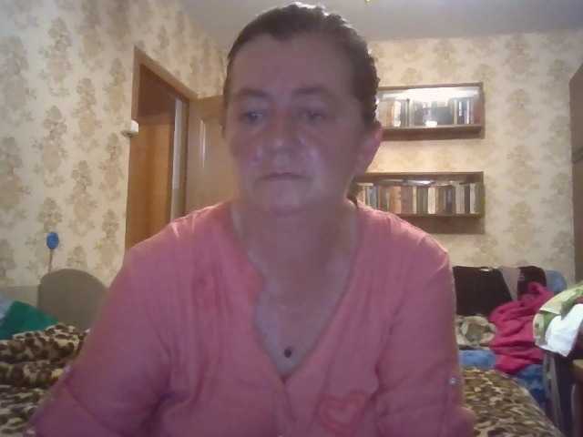 krisshurdlove live cam on BongaCams