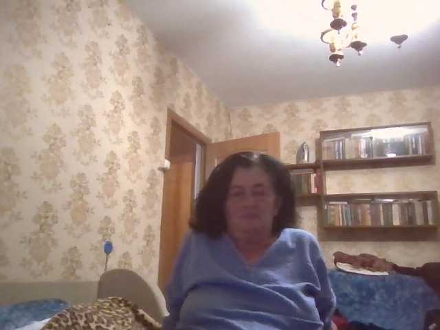krisshurdlove live cam on BongaCams
