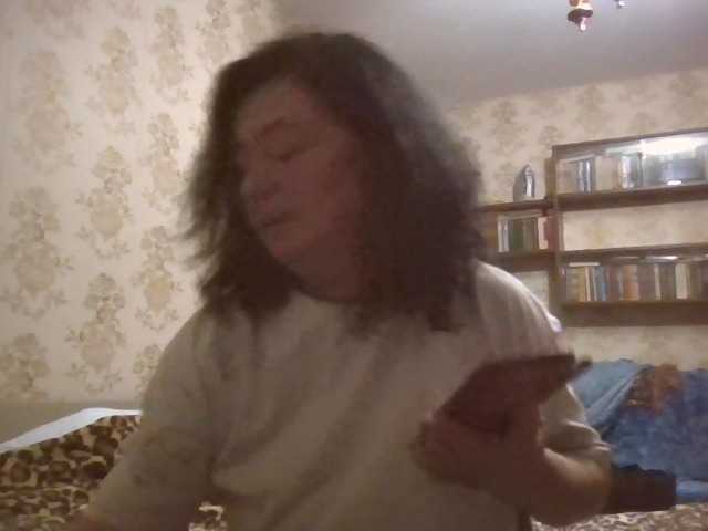 krisshurdlove live cam on BongaCams