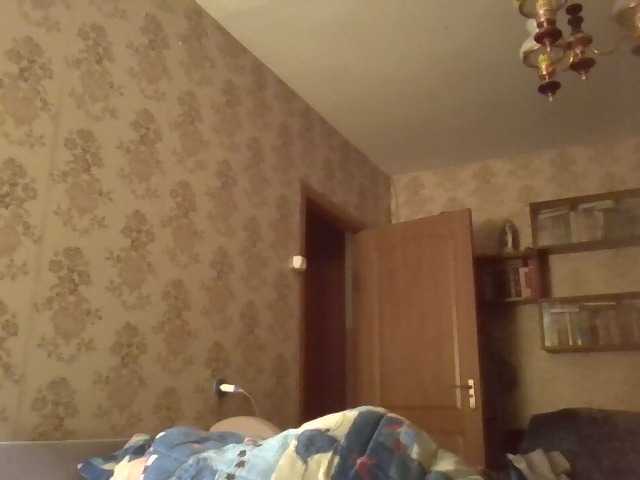 krisshurdlove live cam on BongaCams