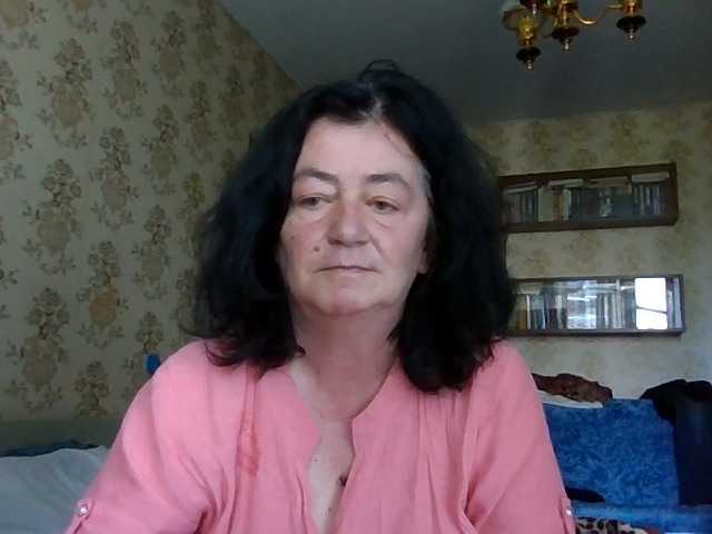krisshurdlove live cam on BongaCams