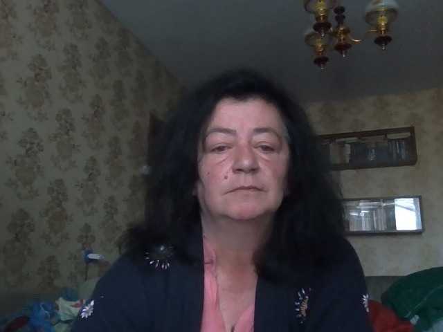 krisshurdlove live cam on BongaCams