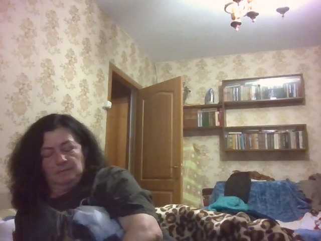 krisshurdlove live cam on BongaCams