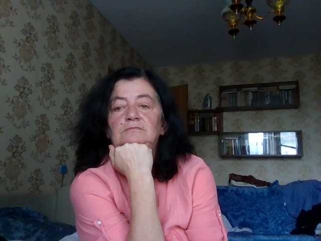 krisshurdlove live cam on BongaCams
