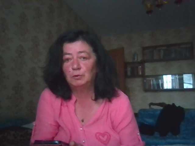 krisshurdlove live cam on BongaCams