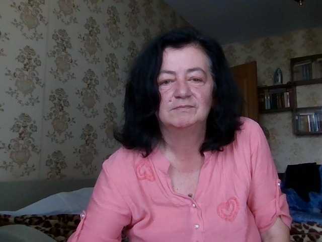 krisshurdlove live cam on BongaCams