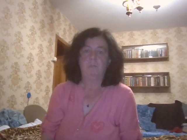 krisshurdlove live cam on BongaCams
