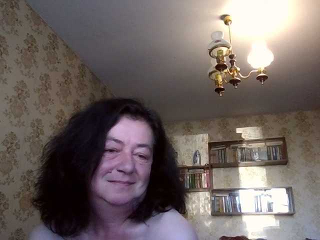 krisshurdlove live cam on BongaCams