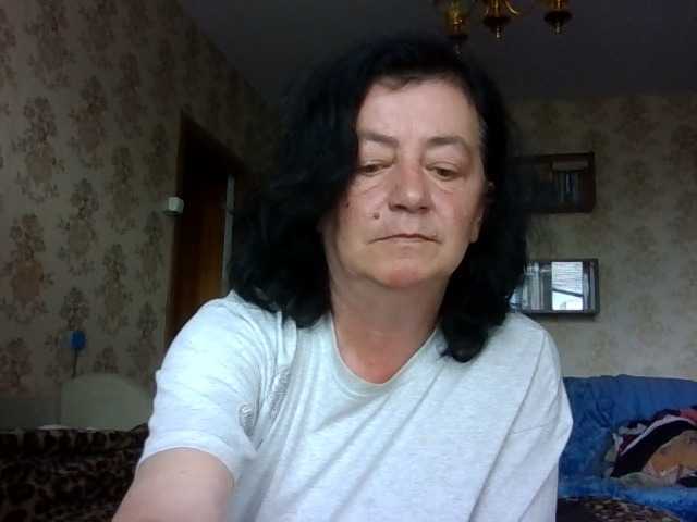 krisshurdlove live cam on BongaCams