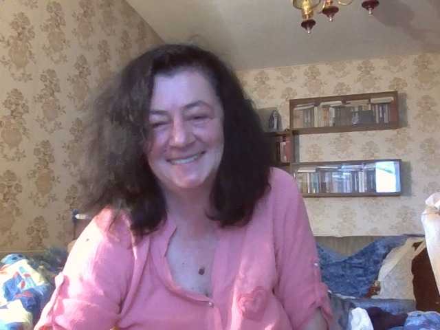 krisshurdlove live cam on BongaCams