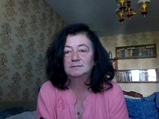 krisshurdlove live cam on BongaCams