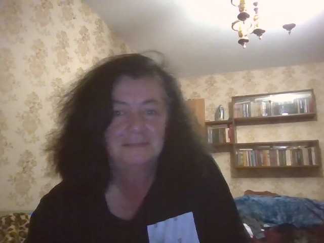 krisshurdlove live cam on BongaCams