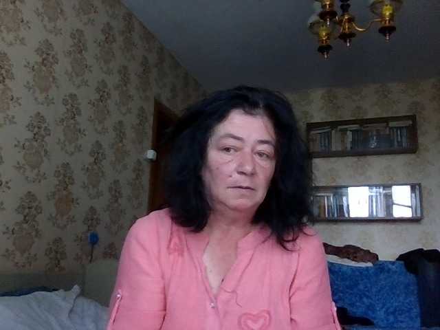 krisshurdlove live cam on BongaCams