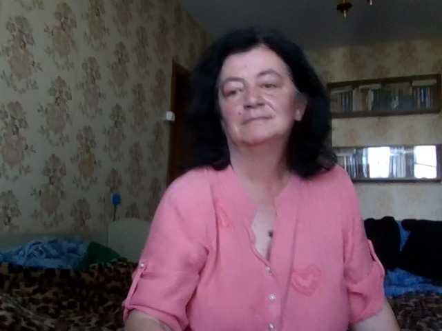 krisshurdlove live cam on BongaCams