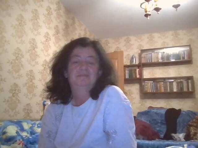 krisshurdlove live cam on BongaCams